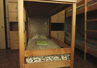 Хостелы Хостел Delil Киев Кровать в общем 8-местном номере-4