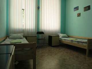 Хостелы Хостел Delil Киев Кровать в общем номере с 4 кроватями-1