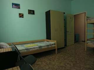 Хостелы Хостел Delil Киев Кровать в общем номере с 4 кроватями-3